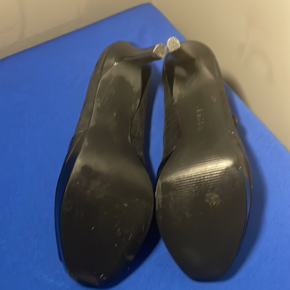 Calvin Klein heels - Picture 5 of 5